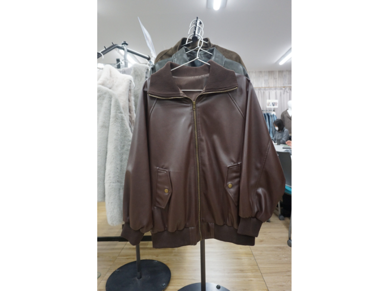 婦人服製造卸の千種、秋冬アウター好調 大手専門店チェーンから引き合い