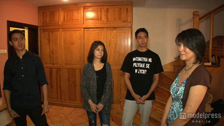 ポーランドの日本人妻・カヨさん（右端）家族／画像提供：毎日放送