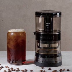 世界初!たった4分で時間のかかるコールドブリューを淹れる。キャンプでも活躍する電池式コーヒーメーカー