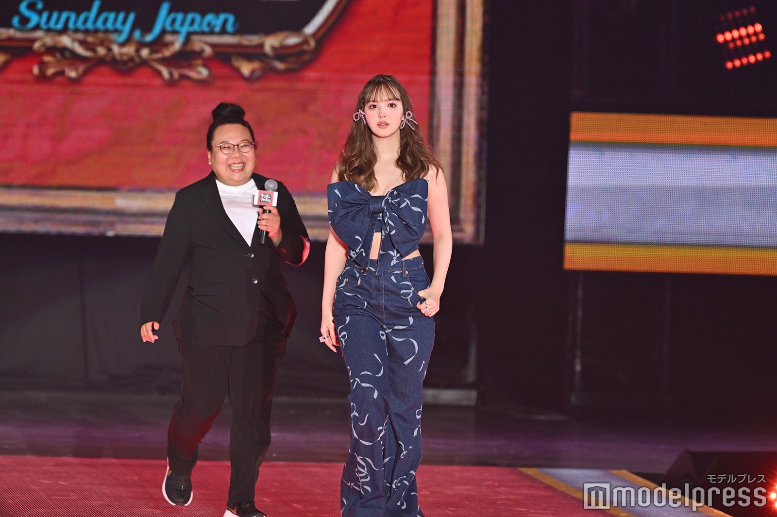 宮内ジャーナリスト、藤田ニコル（C）モデルプレス