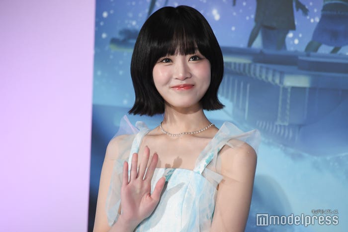 SHIZUKU(飯田栞月)(C)モデルプレス