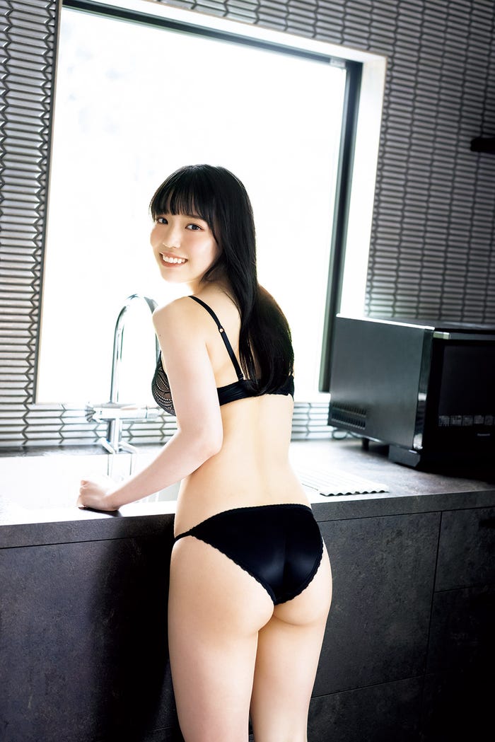 岩田陽菜/「STU48岩田陽菜1st写真集 選べないクレヨン」新たに公開された先行カット(C)KADOKAWA(C)STU PHOTO/TANAKA TOMOHISA