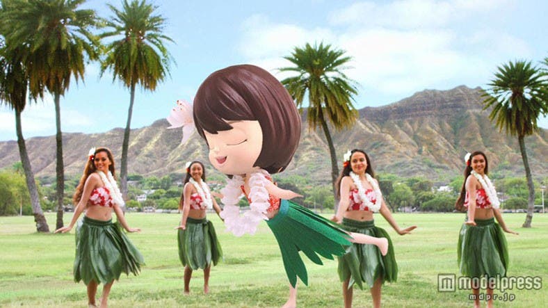 かすみドールのシェア旅「フラダンス篇」より