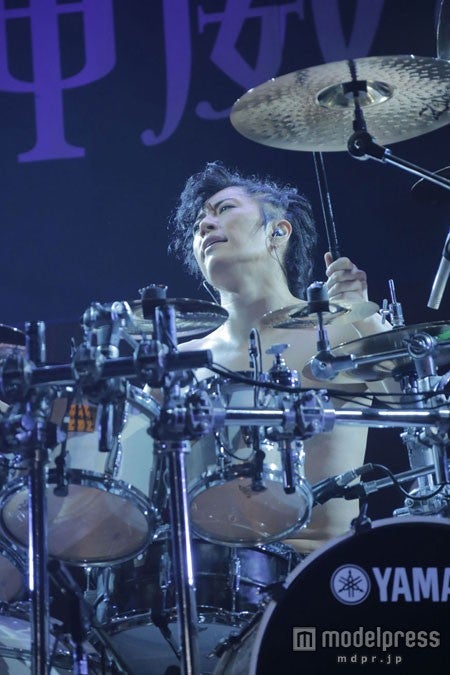 Gackt／ファンクラブ会員限定イベントツアー「神威♂楽園deダシナ祭」の様子