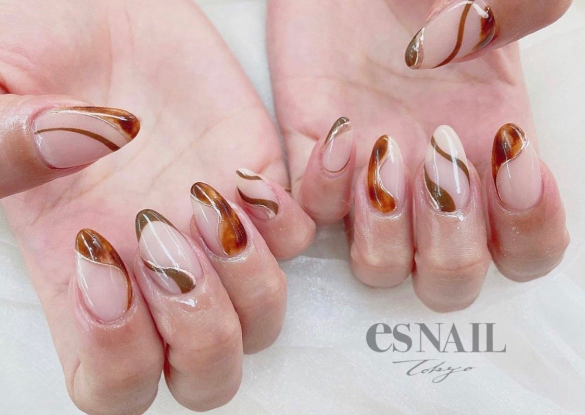 ラインアートで今風（画像提供：esNAIL）