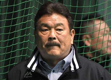 えっなんで！？前ソフトバンク監督が牧原大成の節目を衝撃祝福 38年前の結婚写真にまさかの加工「面白すぎる」「チョイスがツボ」「センス最高」