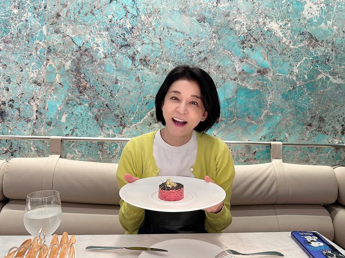 高嶋ちさ子の長男、テレビ初出演 アメリカでの学校生活を公開