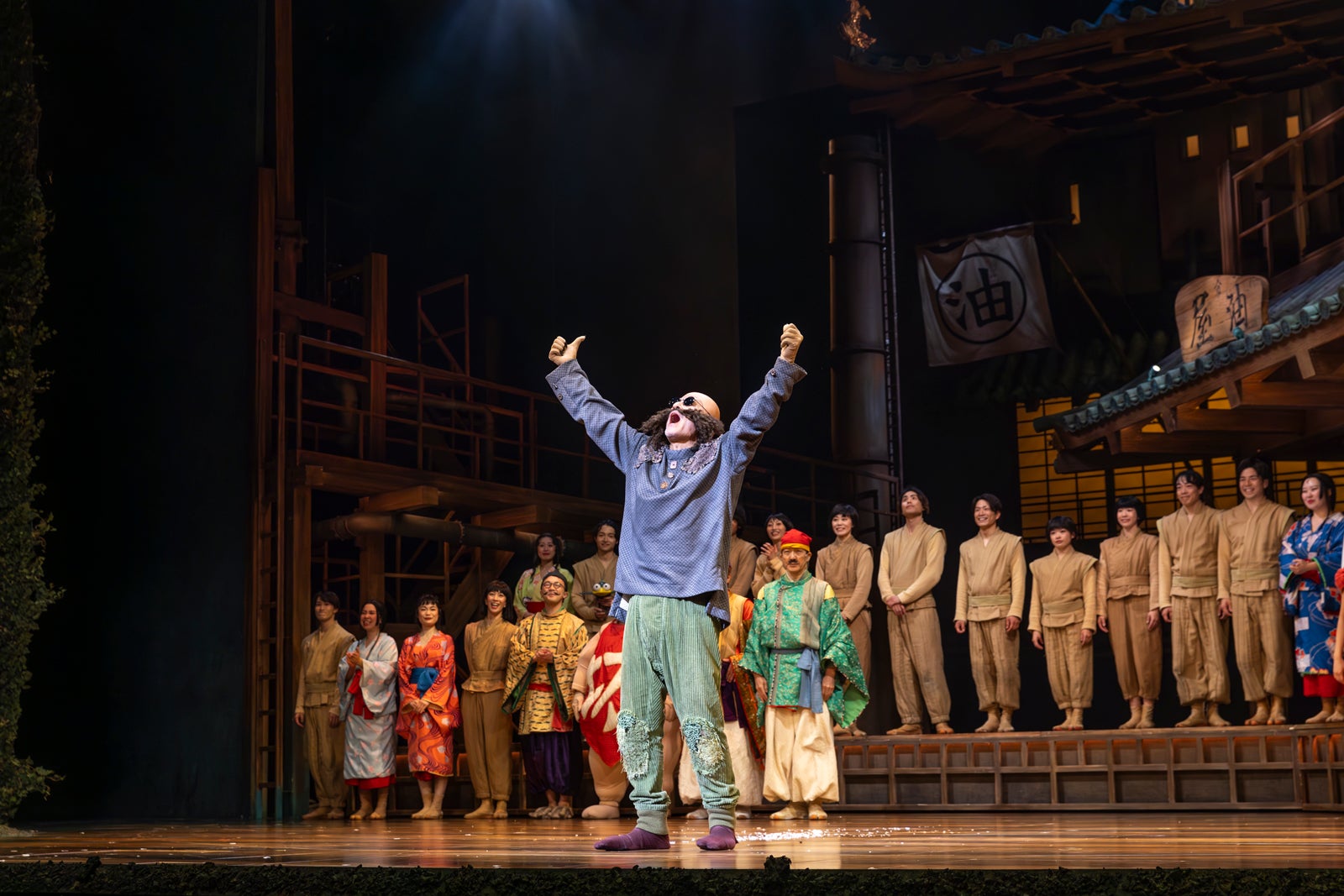 舞台「千と千尋の神隠し」（C）EllieKurttz