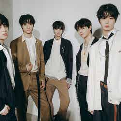 （左から）TAKI、EJ、KYUNGMIN、NICHOLAS、K（C）Big Hit Entertainment Japan