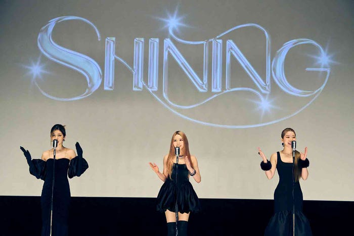 IS:SUE(C)LAPONE GIRLS