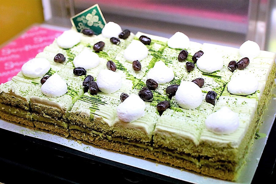 スイーツパラダイス 新宿東口店 抹茶と小豆のケーキ