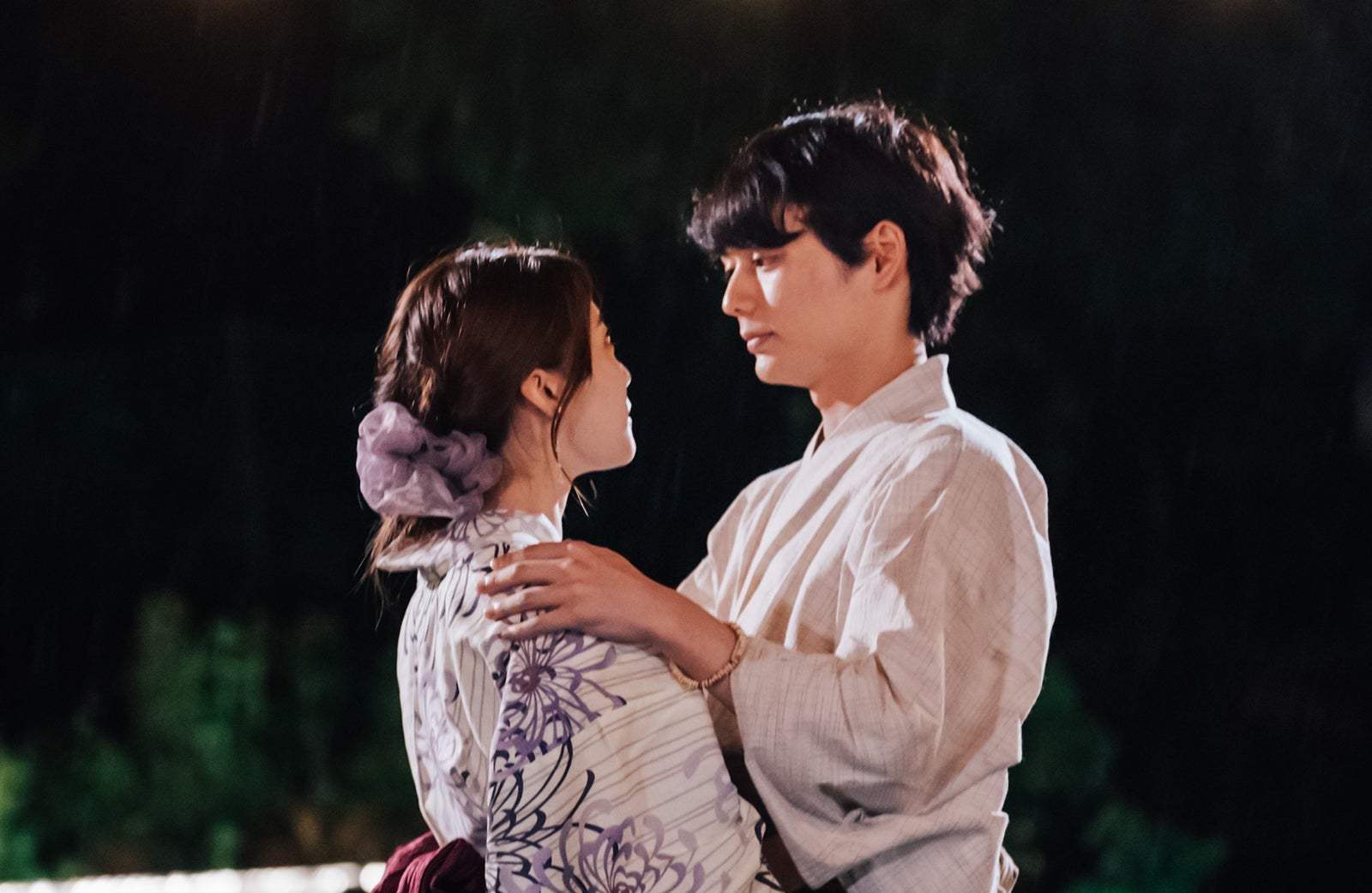 吉永アユリ、川合ルイ「恋愛ドラマな恋がしたい～Kissing the tears away～」第6話（C）AbemaTV, Inc.