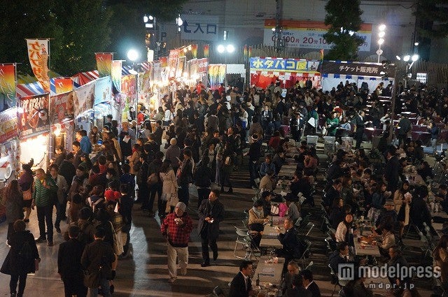 「ケバブグランプリ2015」初日の様子／画像提供：日建リース工業