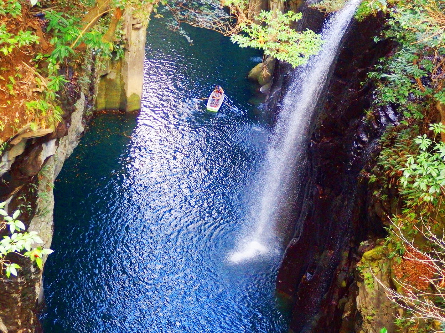 高千穂峡（提供写真）