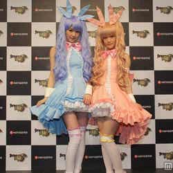 左から:道重さゆみ、嗣永桃子