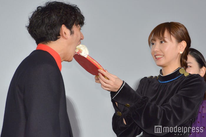 瑛太、新垣結衣 (C)モデルプレス
