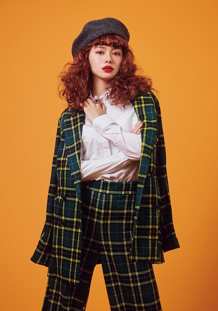 山本舞香/「LARME 044」(1月17日発売)より(C)徳間書店