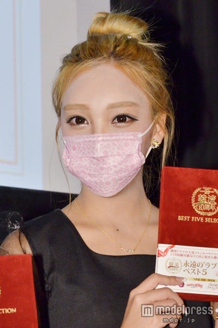 ざわちん 三角関係に陥った恋愛を告白 モデルプレス ざわちん 三角関係に陥った恋愛を告白 モデルプレス