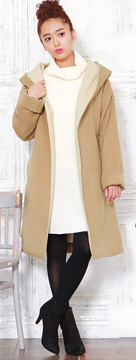 オフタートルニットチュニックワンピース「神戸レタス」2990円（税込）／画像提供：神戸レタス