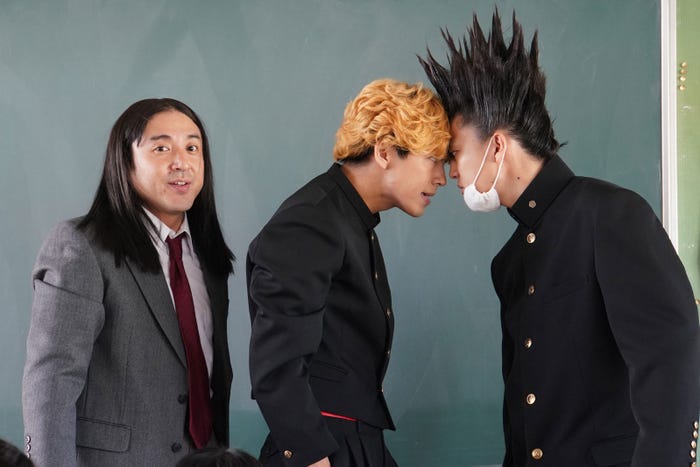 ムロツヨシ、賀来賢人、伊藤健太郎/『今日から俺は!!』第1話より(C)NTV