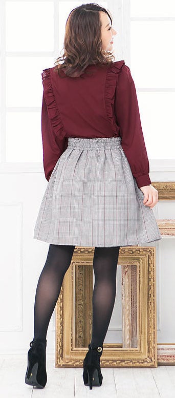 ショルダーフリル☆ジョーゼットブラウストップス「神戸レタス」2290円（税込）／画像提供：神戸レタス