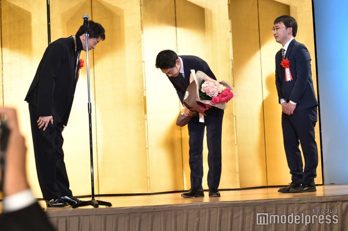 山本耕史、清水拓哉氏、尾崎裕和氏(C)モデルプレス