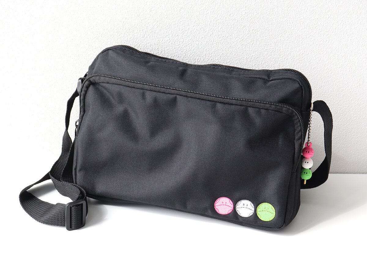 宝島社ムック付録の機動戦士ガンダム春ハロの三色ハロショルダーバッグ＆チャームBOOK2