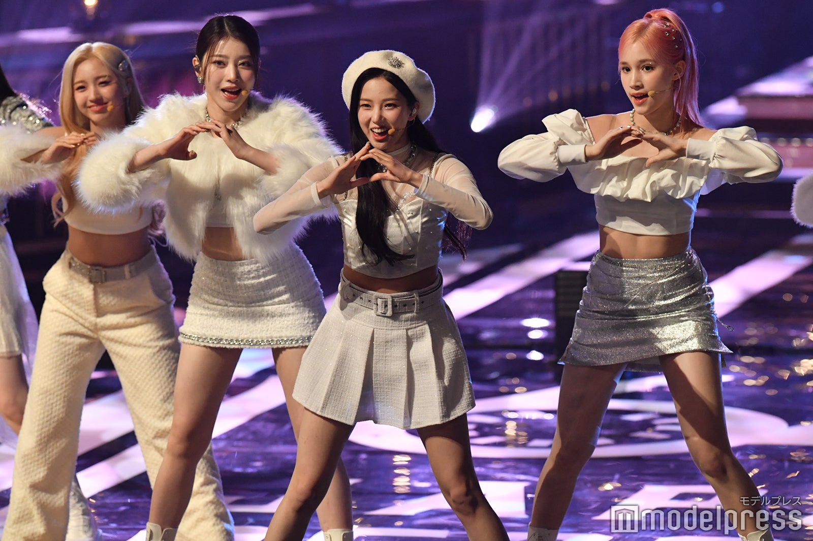 （C）モデルプレス