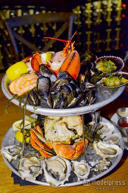 Ice Shellfish Platters The Deluxe（アイスシェリーフィッシュプラッターズデラックス），＄80