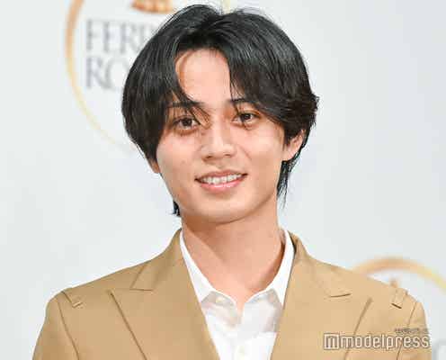 King & Prince永瀬廉、伊チョコ菓子の日本ブランドアンバサダー就任 レア色のスーツ姿アピール