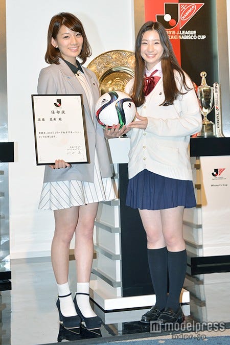 (左から)佐藤美希、足立梨花