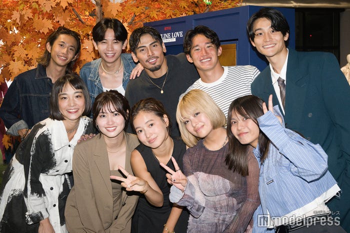 (後列)ショウ、ユウダイ、アル、アツシ、ケンスケ(前列)マホ、トウコ、ミミ、カナカ、ナナミ(C)モデルプレス