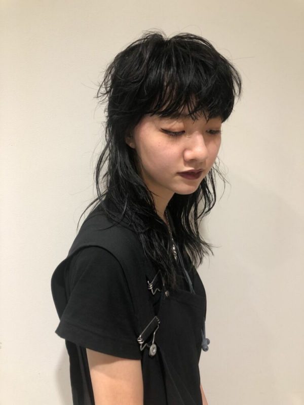 ウルフの強めパーマスタイル16選 女っぷりを上げられるニュアンスヘアをご紹介 モデルプレス ウルフの強めパーマスタイル16選 女っぷりを上げられるニュアンスヘアをご紹介 モデルプレス