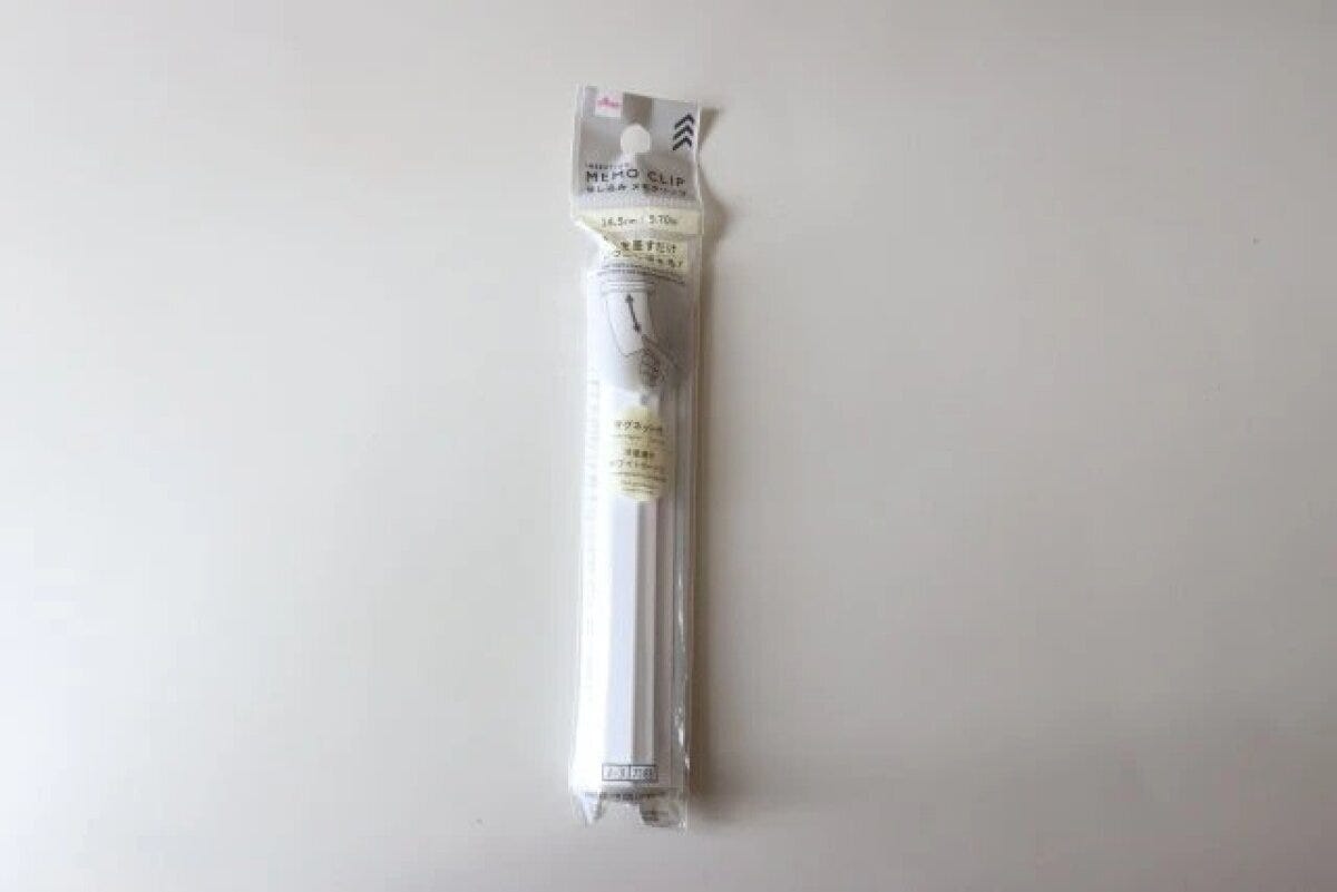 ダイソーの差し込みメモクリップのパッケージ