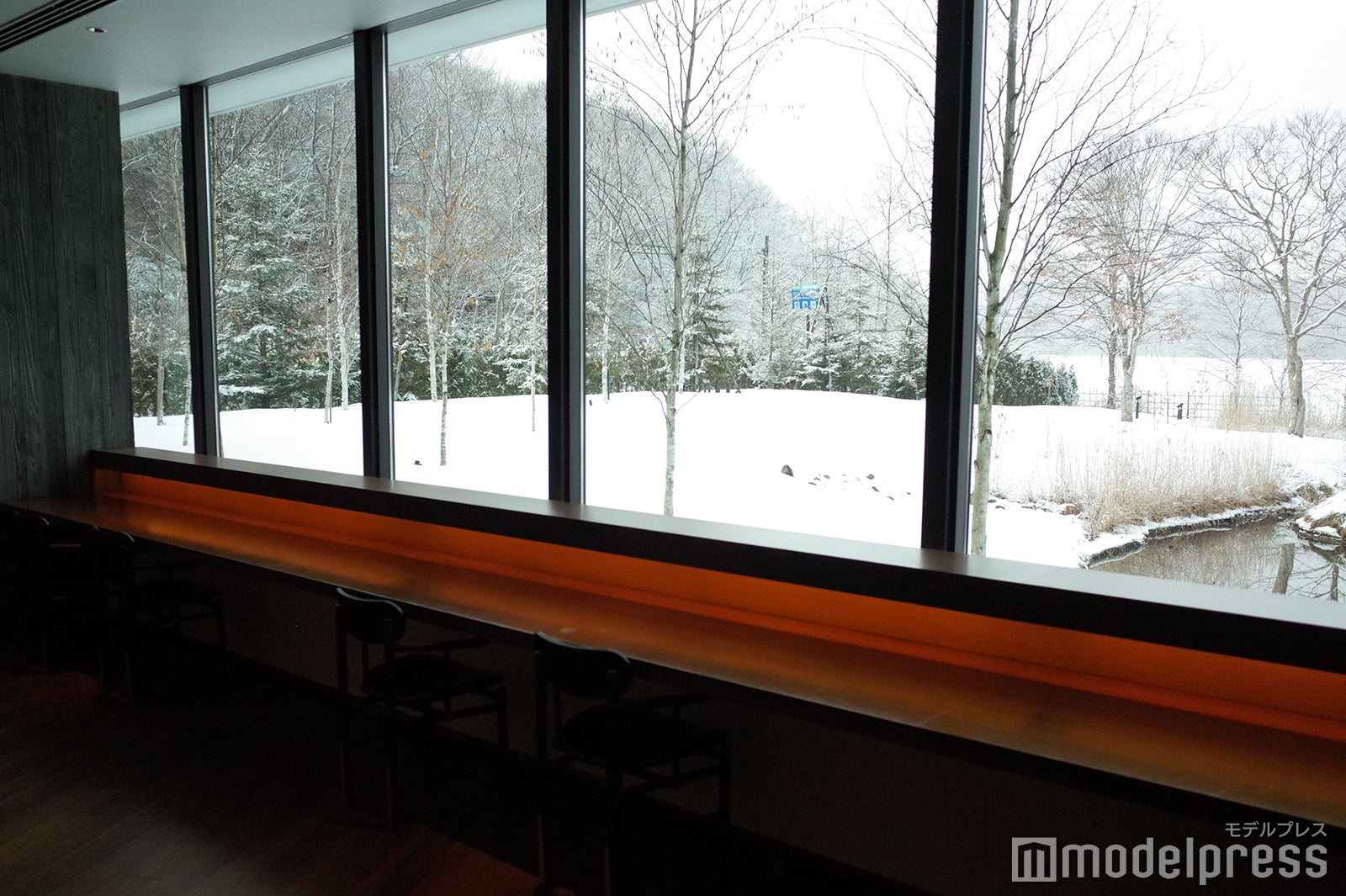 カウンター席もあり／界 ポロト（C）モデルプレス