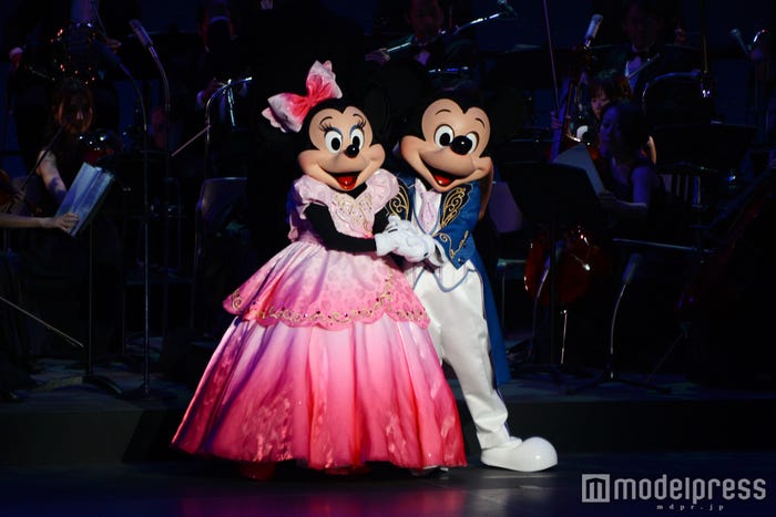 バレンタイン恒例の特別プログラム「バレンタイン・ナイト2016 ~コンサート・オブ・ラブ~」(C)モデルプレス