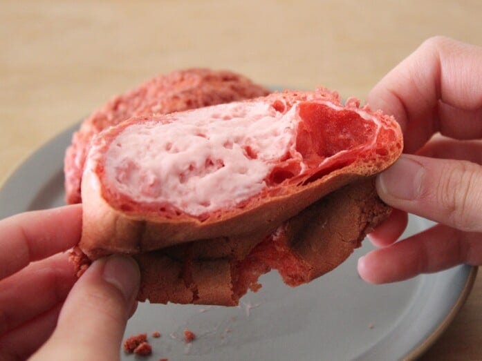 引っ張ると伸びる、もちもち感！