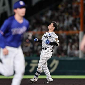 阪神・坂本 ヘルメット脱ぎ捨て珍しく悔しさあらわ「苦しさ報われる時が必ず来る」チーム6連敗ナインを鼓舞