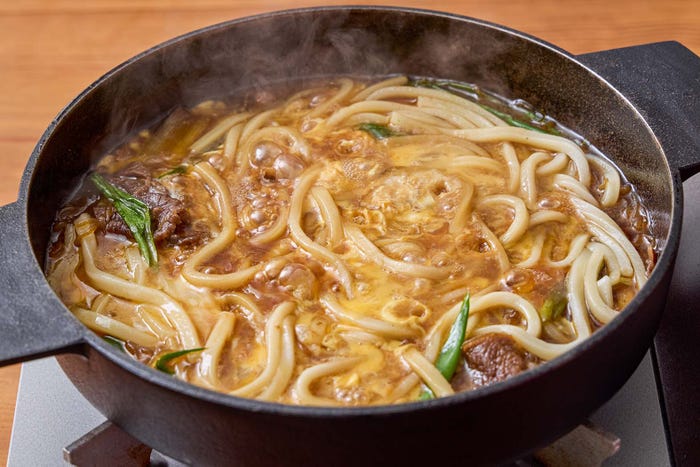 目黒蓮流すき焼き 作り方3/新CM「すき焼きの流儀」篇、「すき焼きの周期」篇(提供写真)