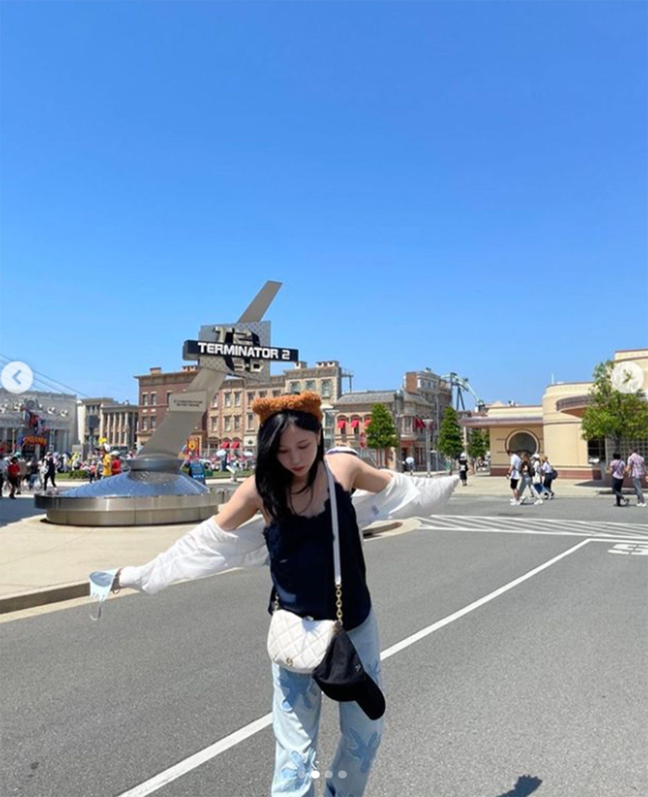 TWICEミナ、USJ降臨「遭遇したい」「ティムカチューシャ似合いすぎ」満喫ショットに反響殺到