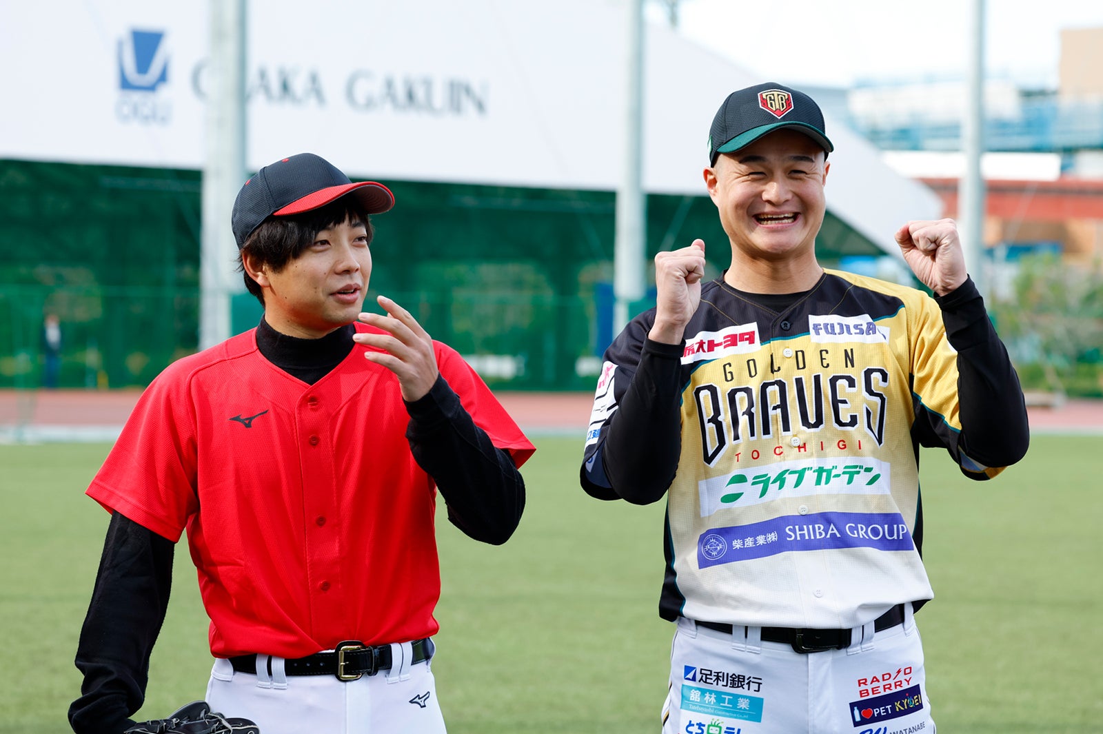 元横浜ベイスターズ現阪神タイガースプロ野球選手グループ - 野球