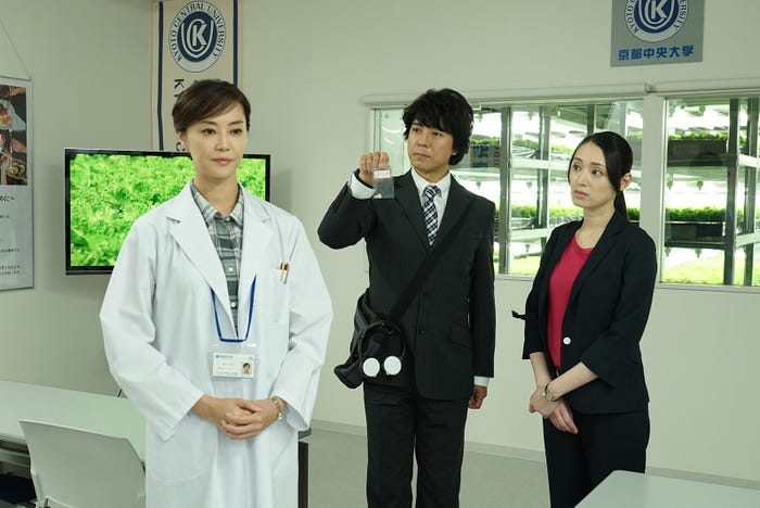 観月ありさ、上川隆也、栗山千明(C)テレビ朝日