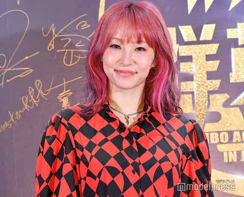 LiSA、ライブで活動再開 黒髪にイメチェン