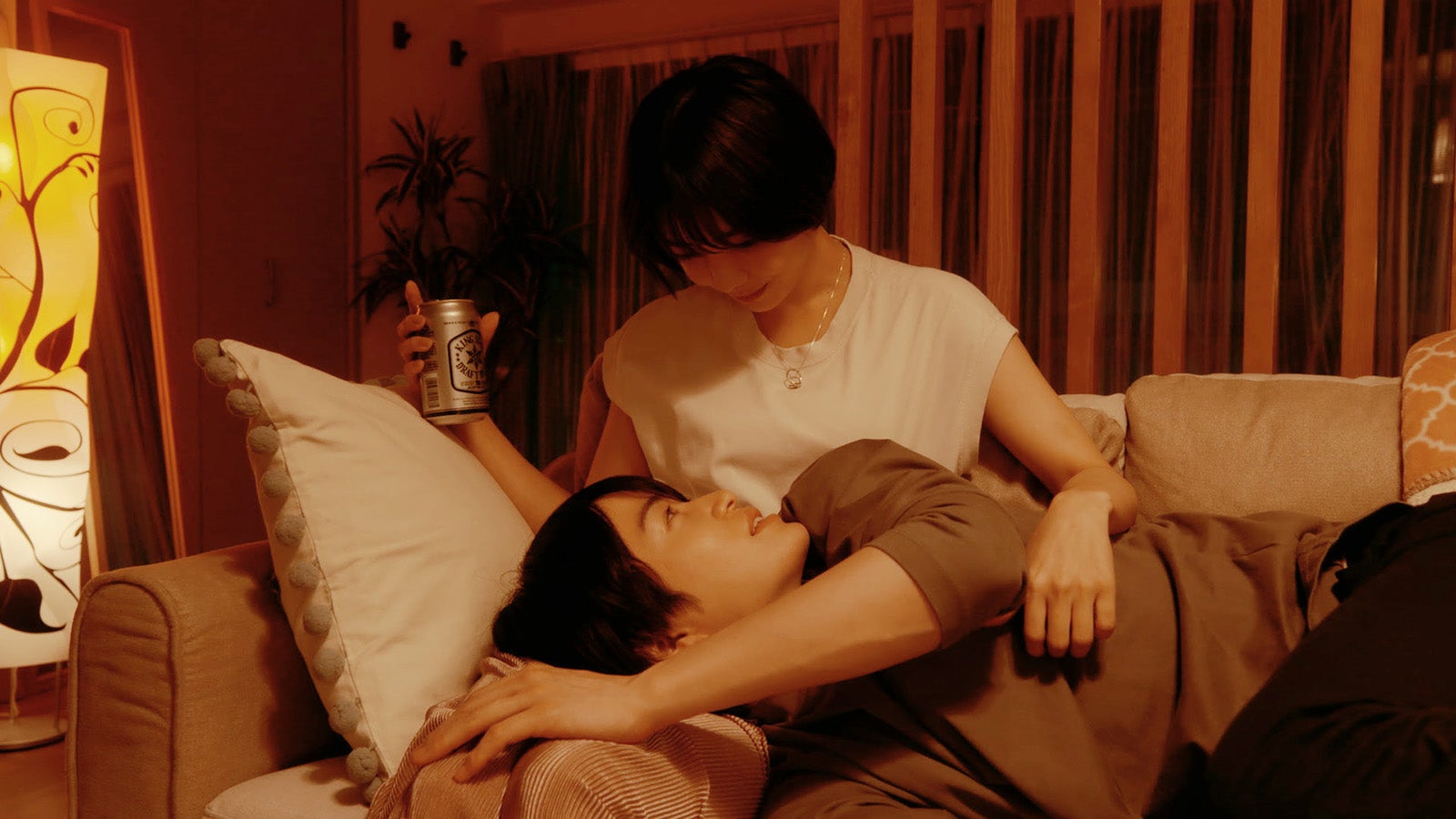 ＜隣の男はよく食べる 第6話＞⿇紀、蒼太と恋人に 本気デートで幸せの絶頂