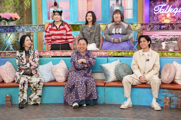 (後列左から)ゆめっち、福田麻貴、かなで(前列左から)ファーストサマーウイカ、いとうあさこ、永瀬廉(C)フジテレビ