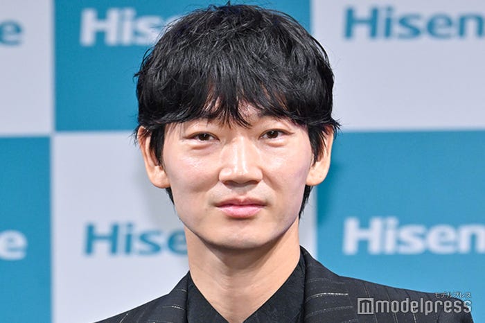 綾野剛(C)モデルプレス