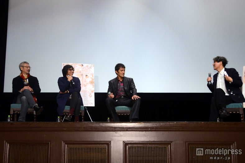 映画「つやのよる　ある愛に関わった、女たちの物語」の特別上映イベントの模様。