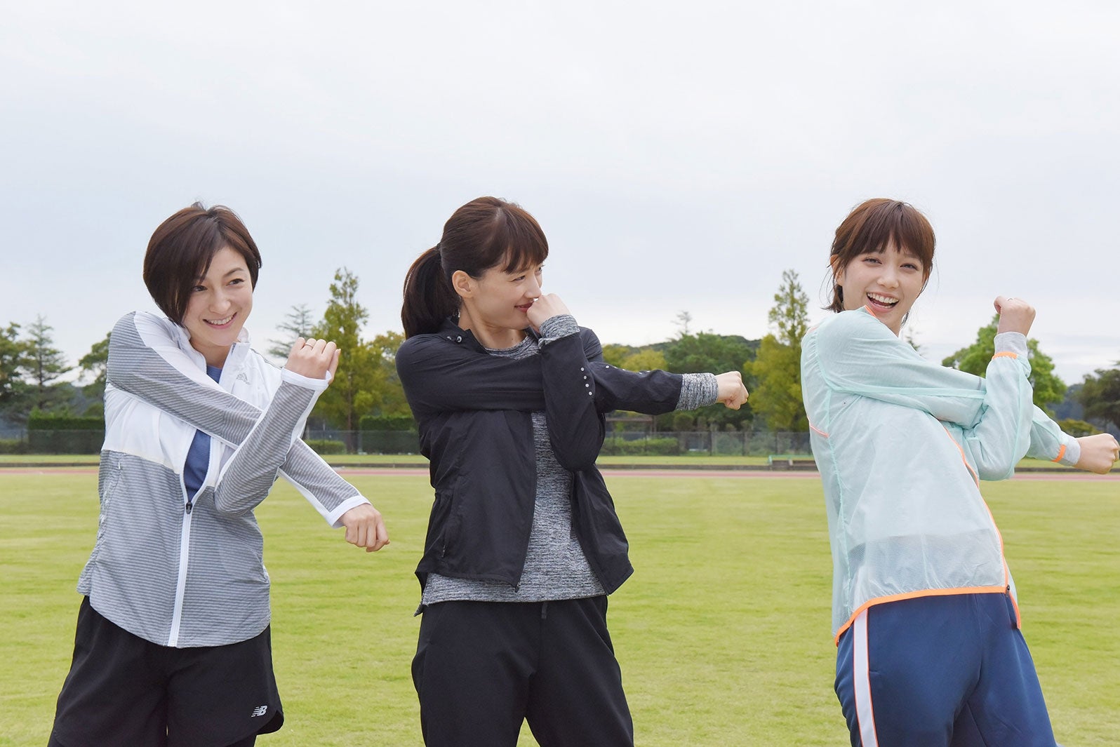 広末涼子、綾瀬はるか、本田翼／「奥様は、取り扱い注意」第3話より（画像提供：日本テレビ）