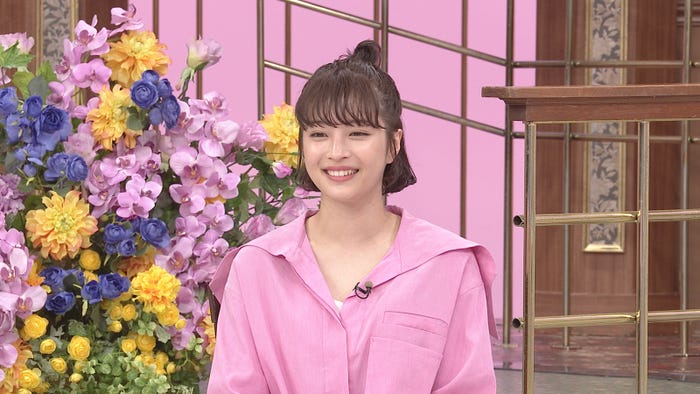 広瀬すず「行列のできる法律相談所」より(C)日本テレビ