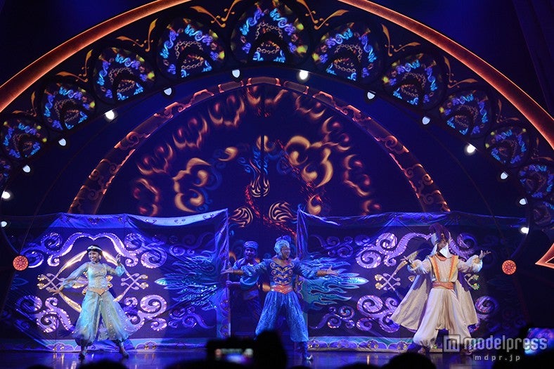 「ミッキー・アンド・ザ・ワンダラス・ブック」より